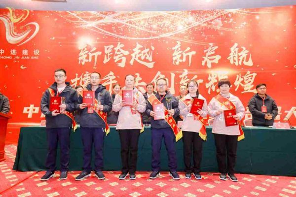 151350856.jpg 214c4a33e15f4bbe8eb8823c079a398d.jpg